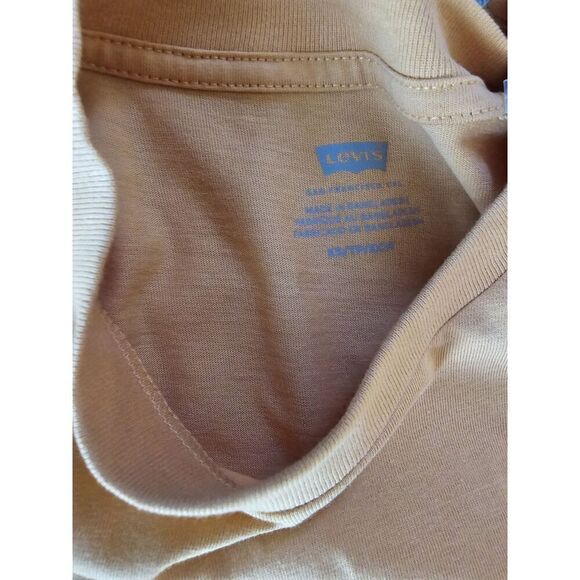 Levis Shirt Mens Extra Small ( Oversized Style ) Yellow Black Short Sleeve NWT u - Picture 5 of 8